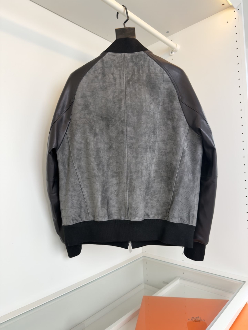 H**me5 outwear